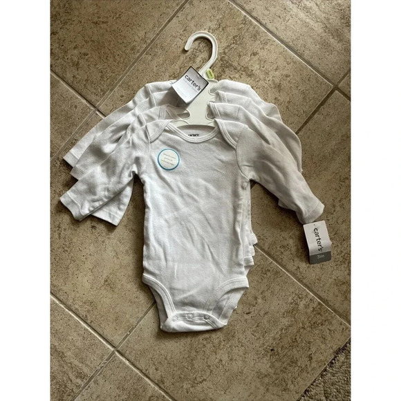 CARTER'S LITTLE BABY BASICS BODYSUITS 4 PACK 3 MONTHS NWT - Picture 1 of 3